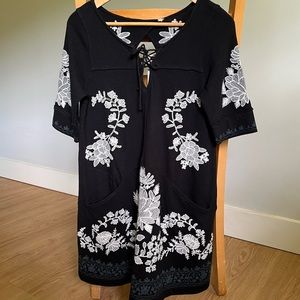 NWT Free People Talia Embroidered Tunic/Dress. Size Small.